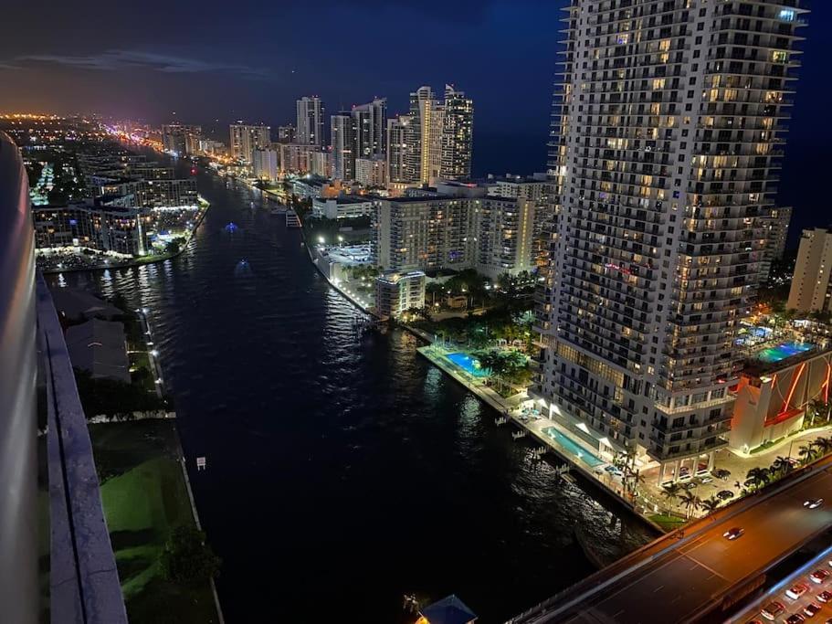 Miami Beach 1B/1B Incredible View Apartment With Kitchen 할렌데일비치 외부 사진